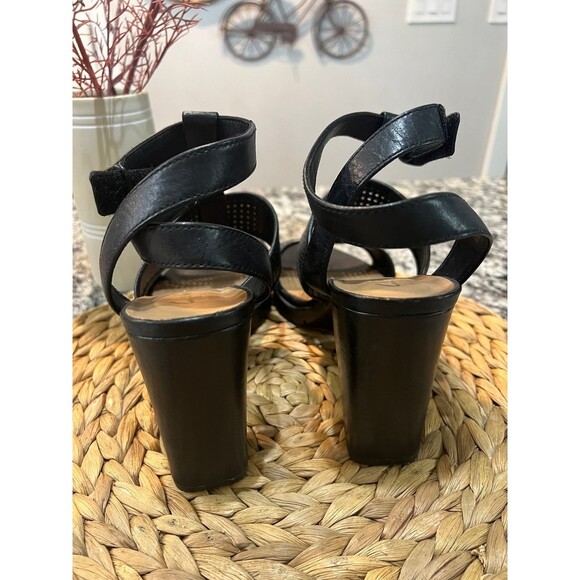 Clarks Pastina Castle Sandals Heels size 9M - Picture 4 of 8